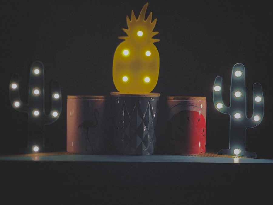 Lampada da tavolo portatile gialla a forma di zucca per la camera dei bambini