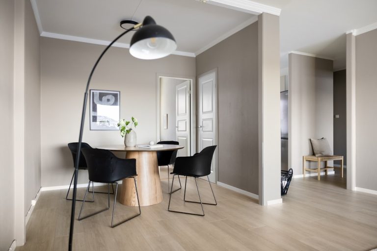 Lampada da terra a forma di canna da pesca
