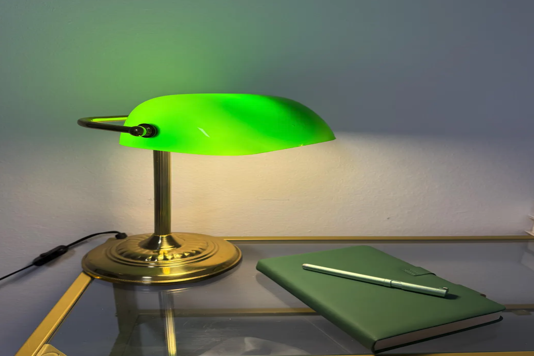 Lampada banchiere vintage francese con paralume affusolato